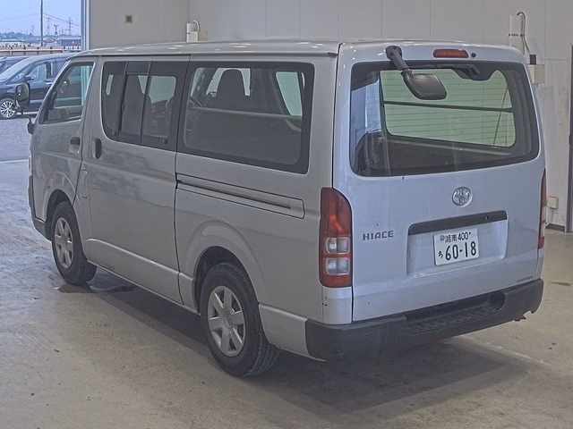 TOYOTA REGIUS ACE