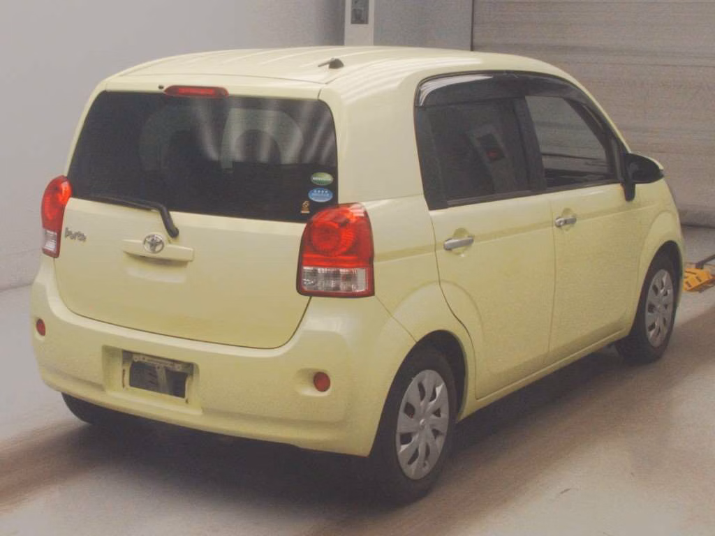TOYOTA PORTE