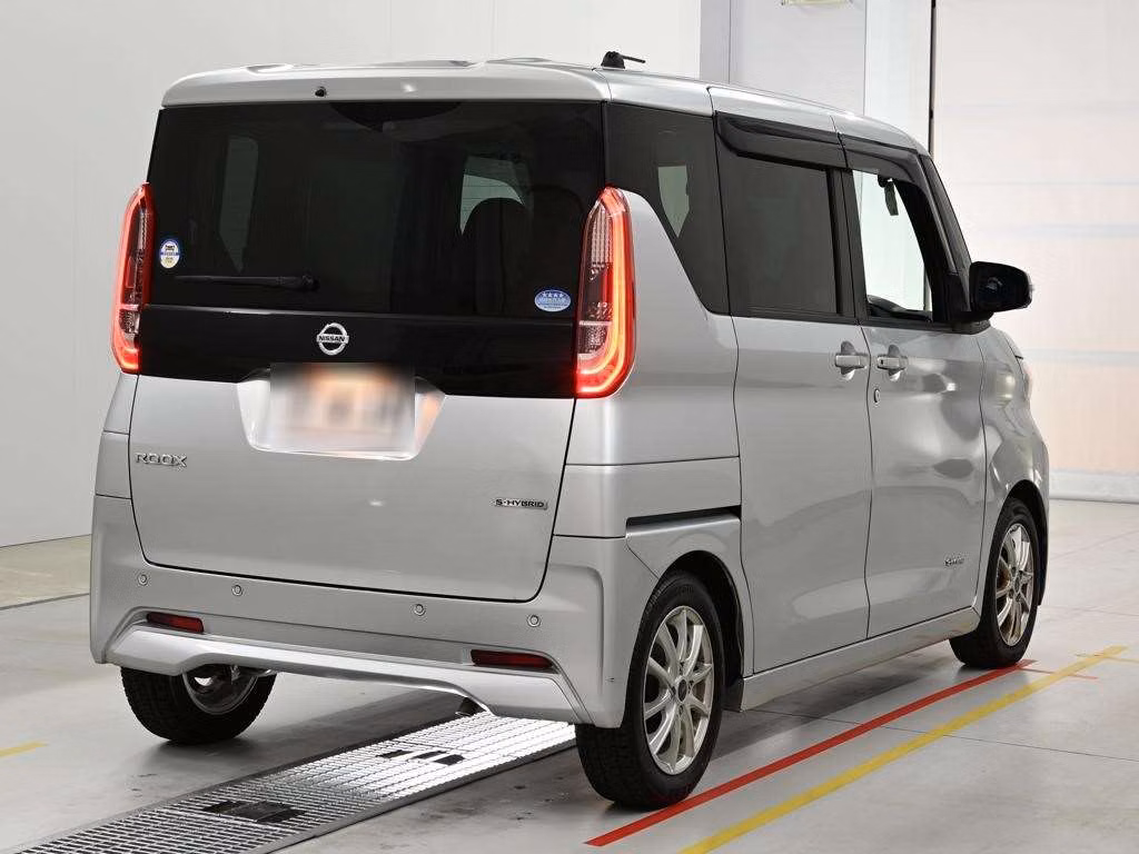 NISSAN ROOX
