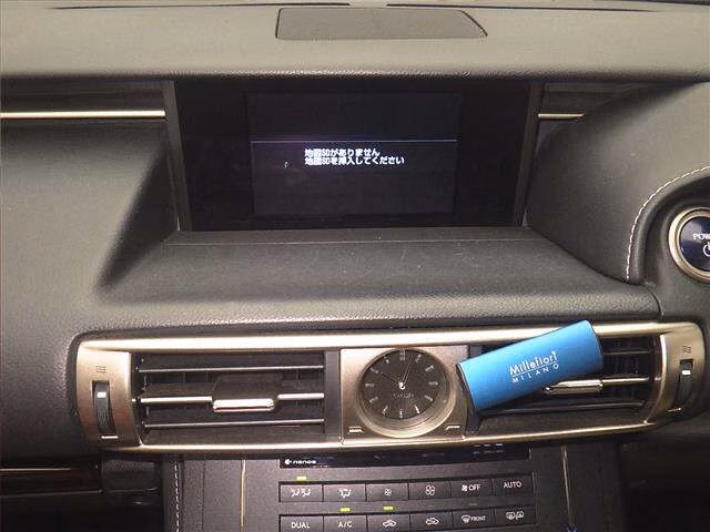 LEXUS IS300H