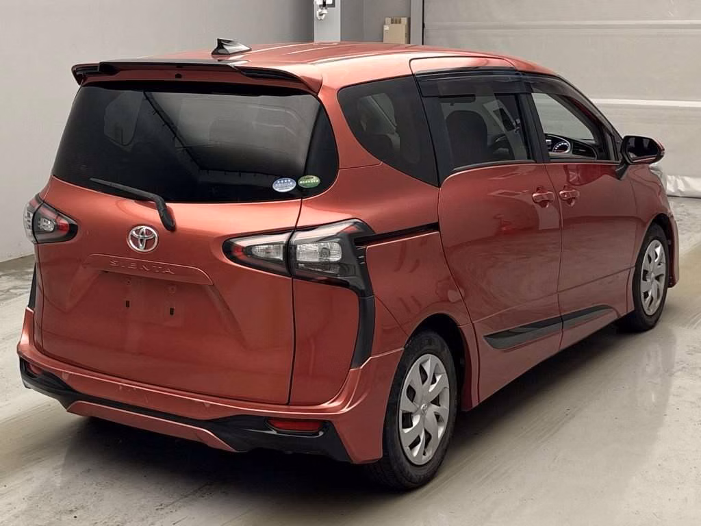 TOYOTA SIENTA
