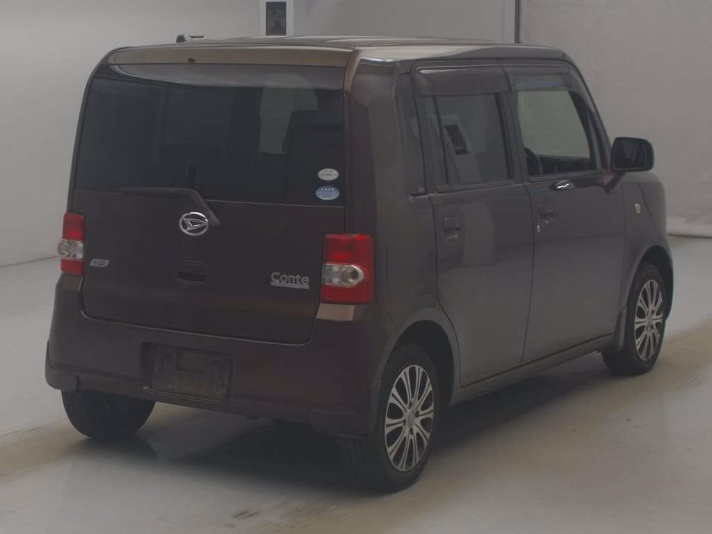 DAIHATSU MOVE CONTE
