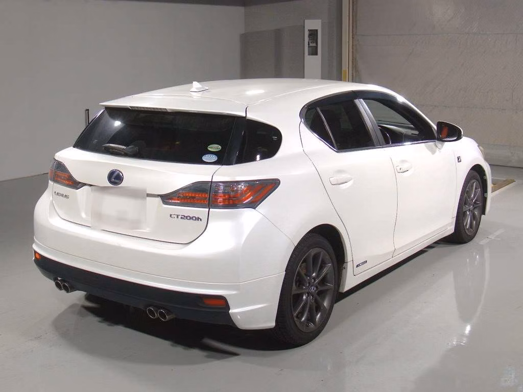 LEXUS CT200H