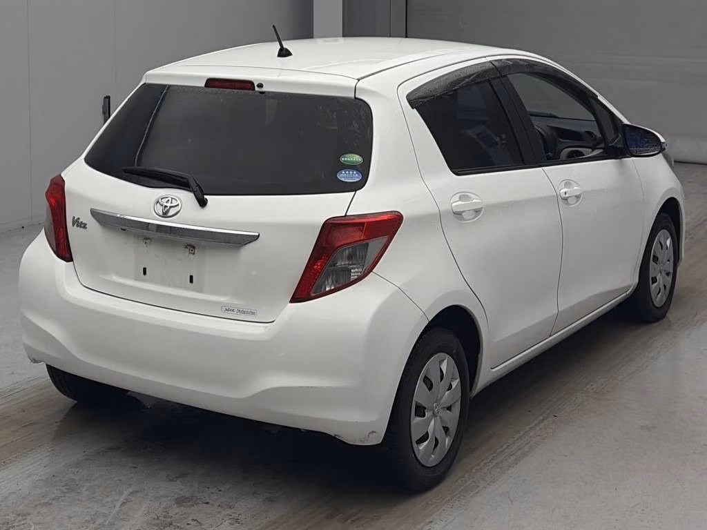 TOYOTA VITZ