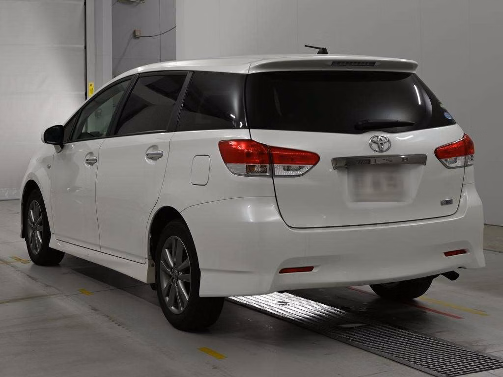 TOYOTA WISH