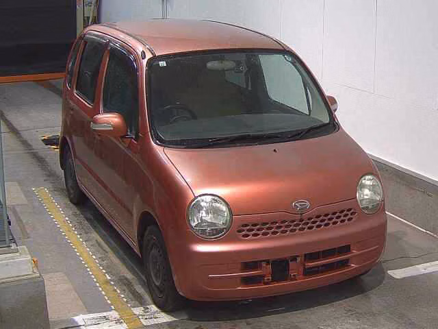 DAIHATSU MOVE LATTE