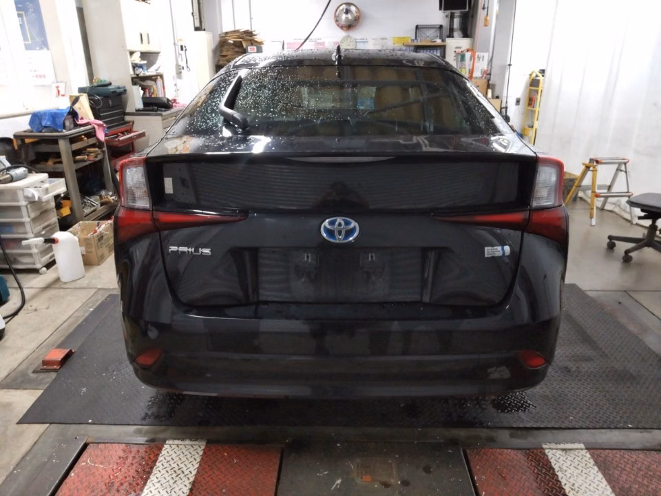 TOYOTA PRIUS