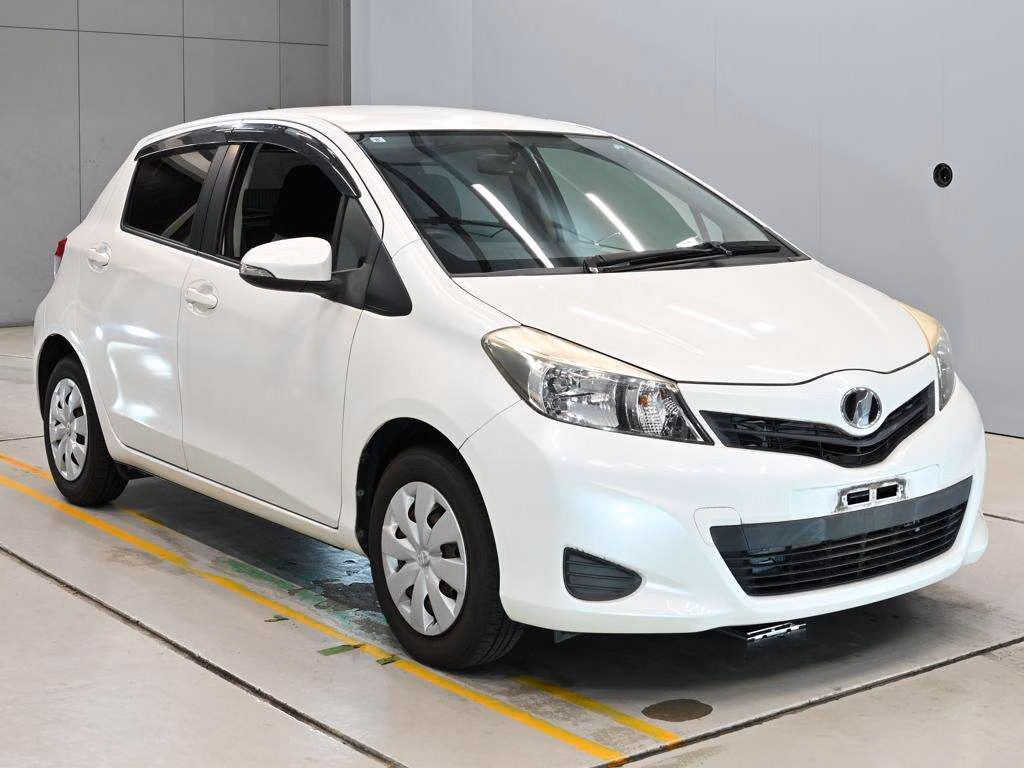 TOYOTA VITZ