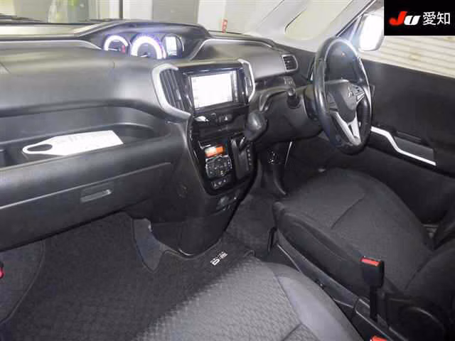 MITSUBISHI DELICA D:2