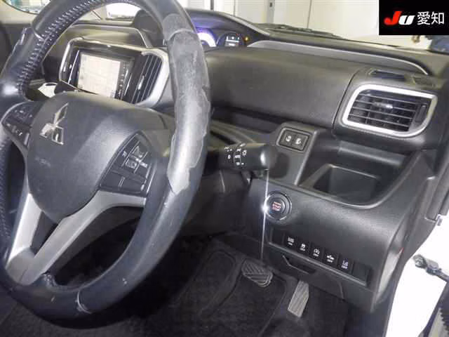 MITSUBISHI DELICA D:2
