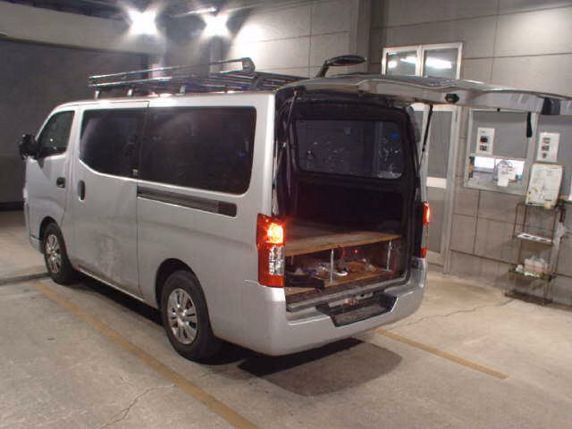 NISSAN NV350 CARAVAN