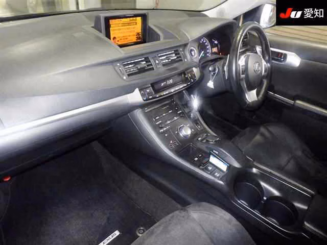 LEXUS CT200H