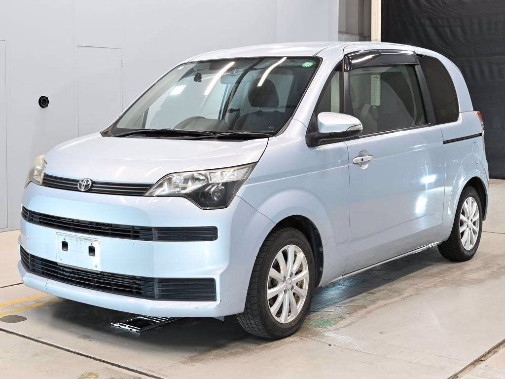 TOYOTA SPADE