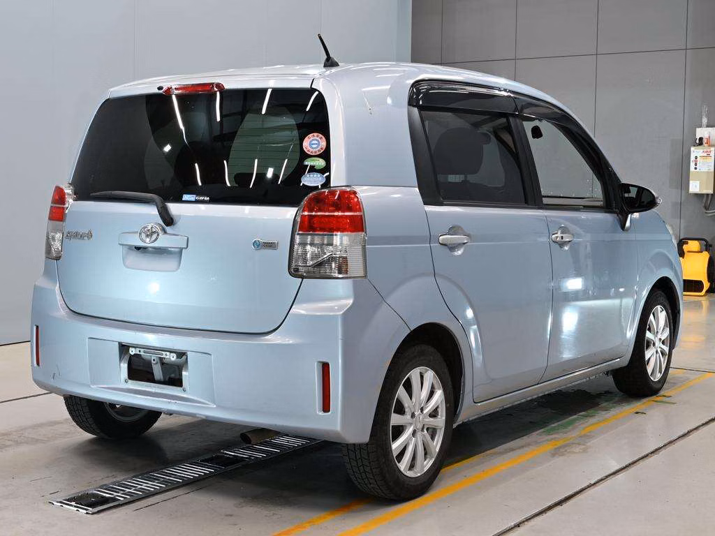 TOYOTA SPADE
