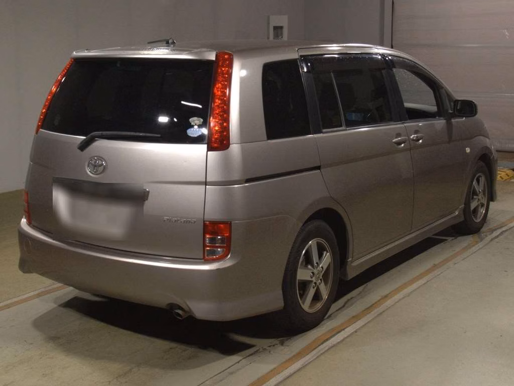 TOYOTA ISIS