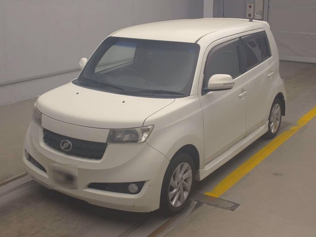 TOYOTA BB