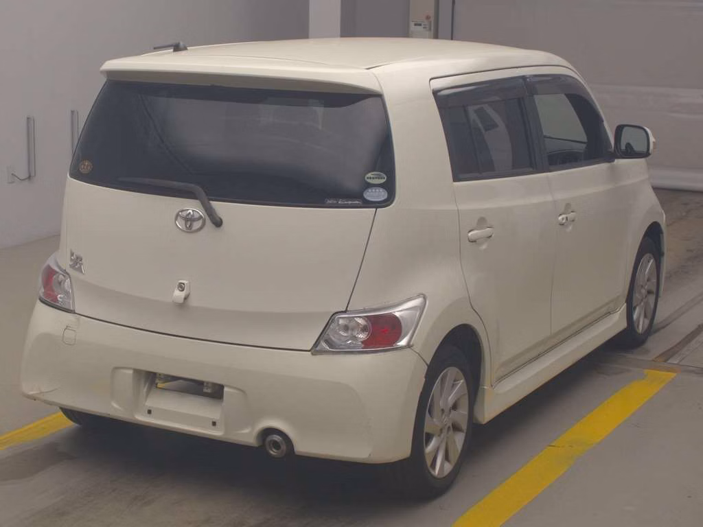 TOYOTA BB