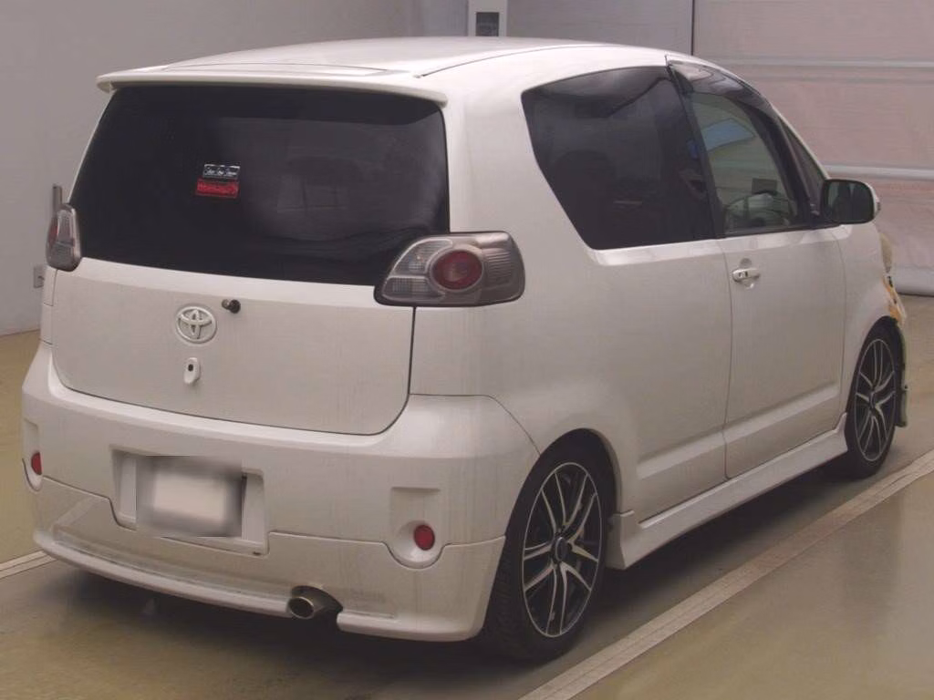 TOYOTA PORTE
