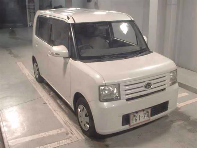 DAIHATSU MOVE CONTE