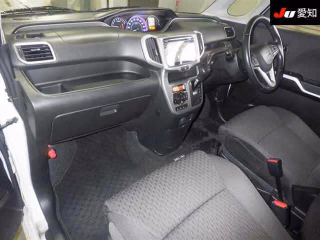 MITSUBISHI DELICA D:2