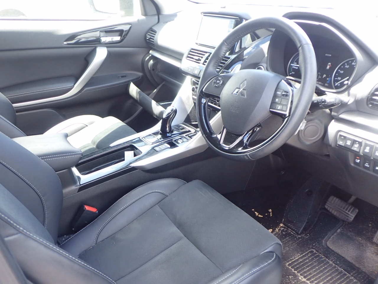 MITSUBISHI ECLIPSE CROSS