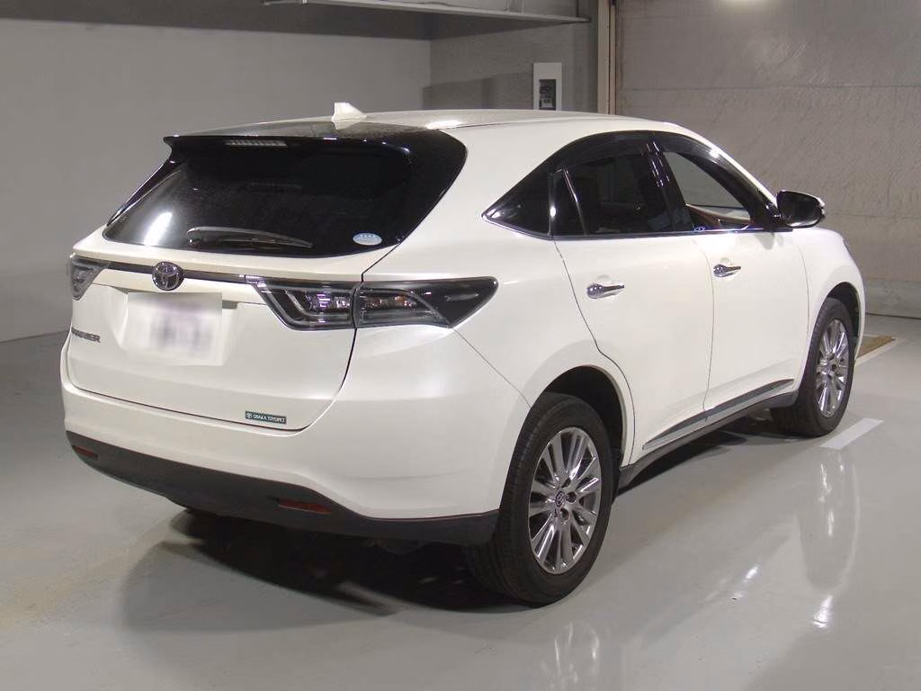 TOYOTA HARRIER
