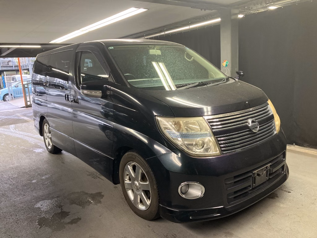 NISSAN ELGRAND