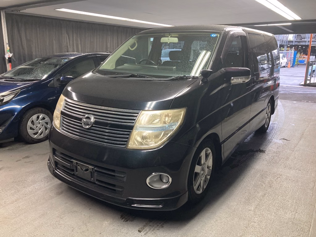 NISSAN ELGRAND