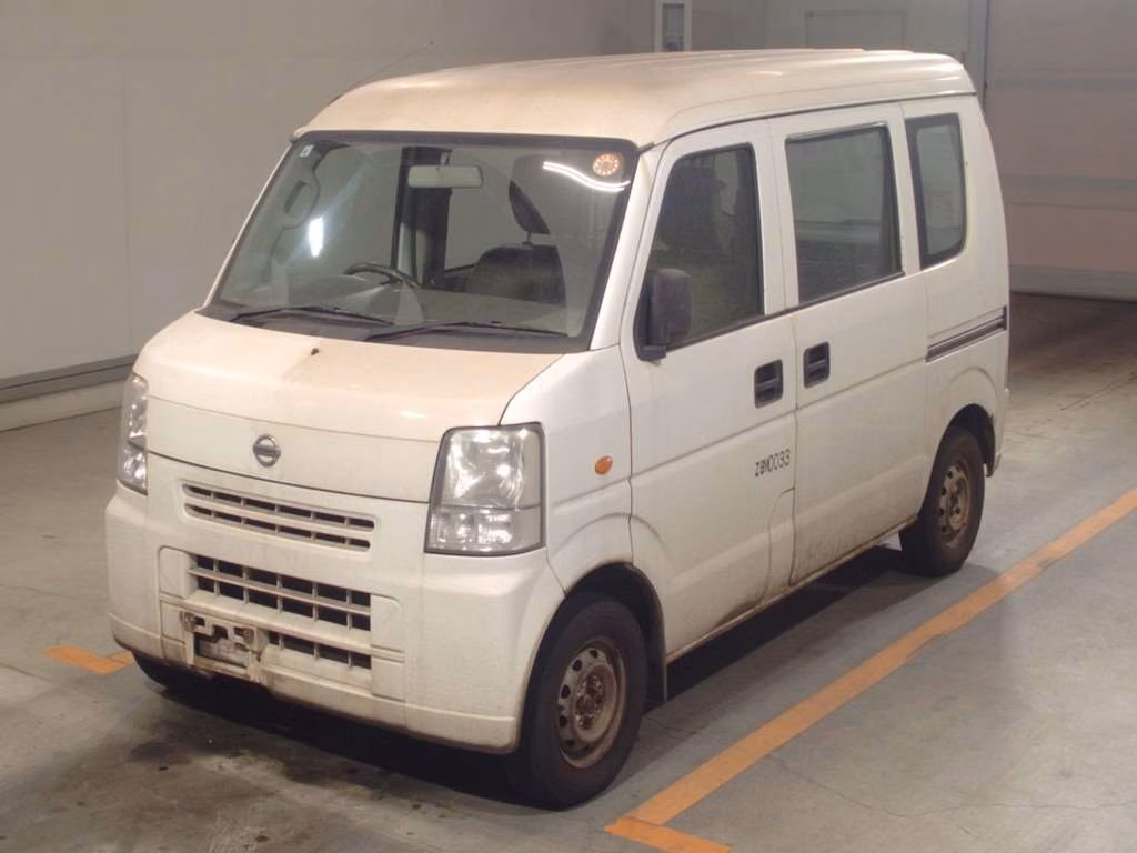 NISSAN NV100 CLIPPER