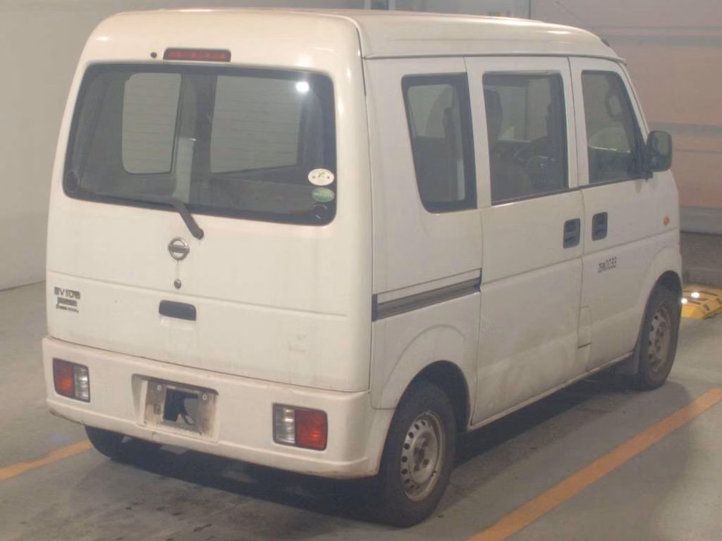 NISSAN NV100 CLIPPER