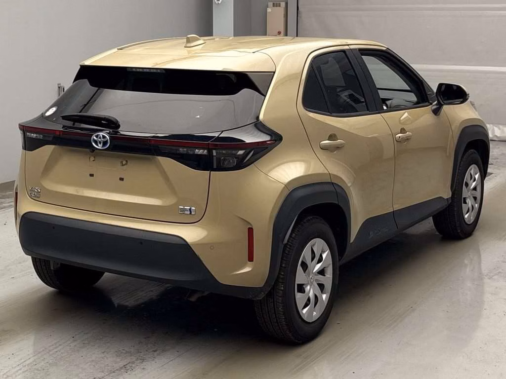 TOYOTA YARIS CROSS