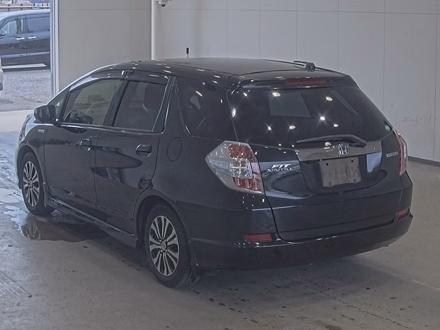 HONDA FIT SHUTTLE
