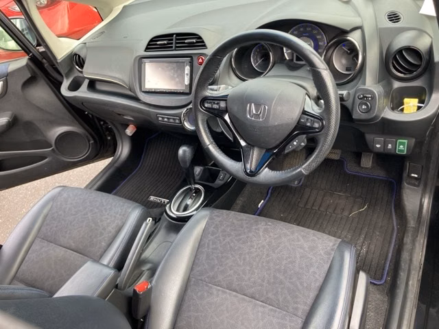 HONDA FIT SHUTTLE