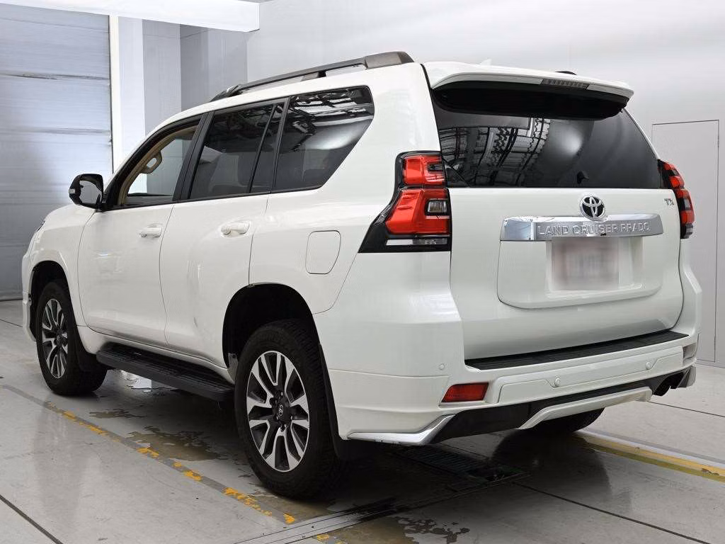 TOYOTA LAND CRUISER PRADO