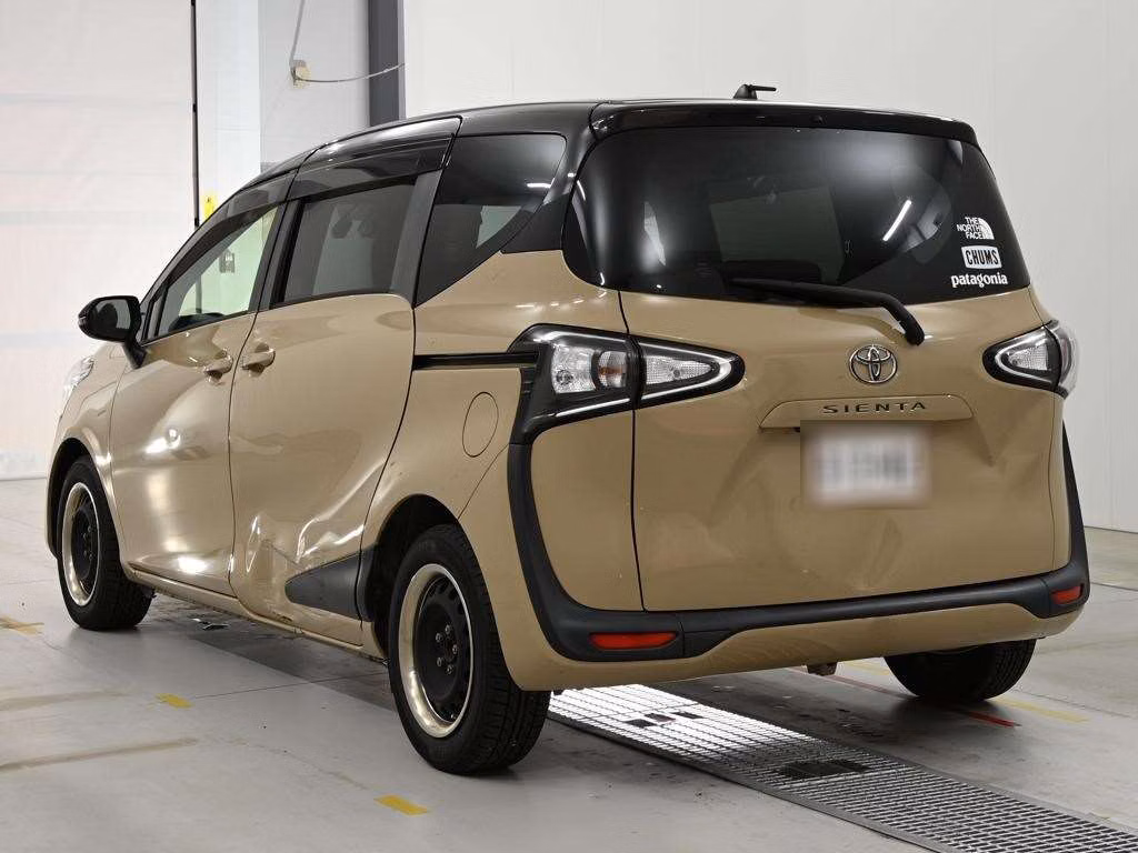 TOYOTA SIENTA