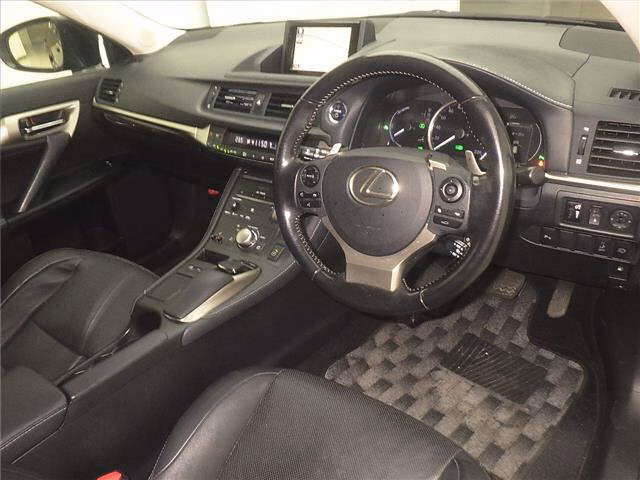 LEXUS CT200H
