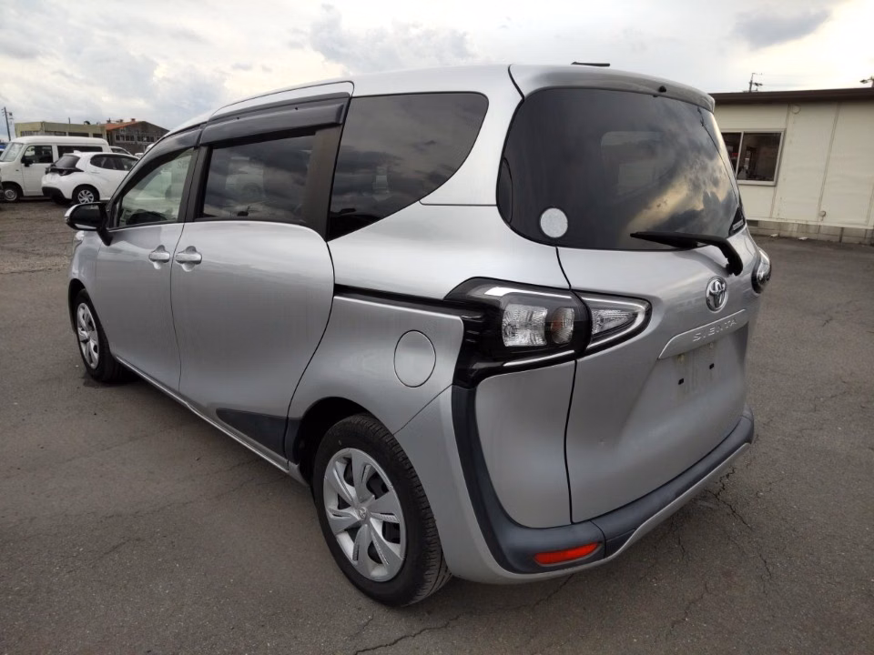 TOYOTA SIENTA