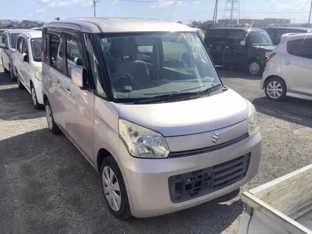 Suzuki Spacia