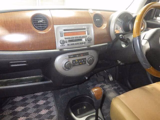 DAIHATSU MIRA GINO