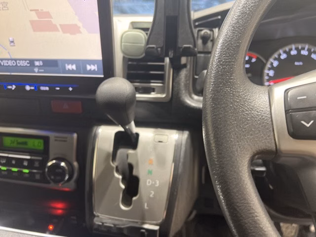 TOYOTA REGIUS ACE