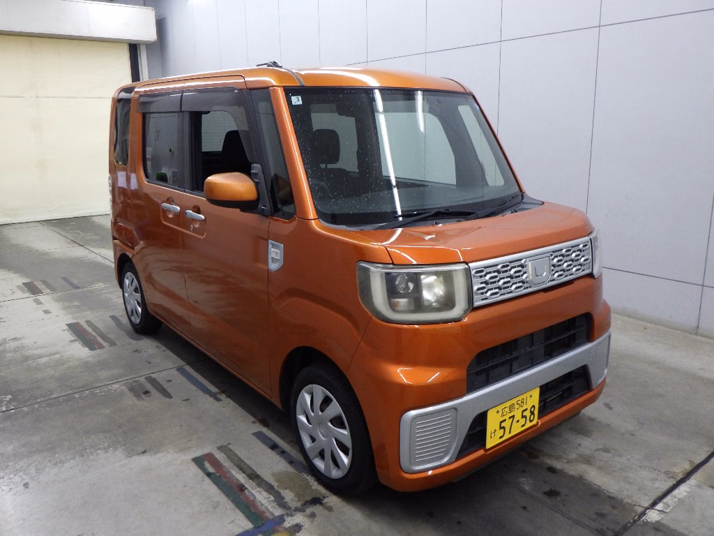 DAIHATSU WAKE