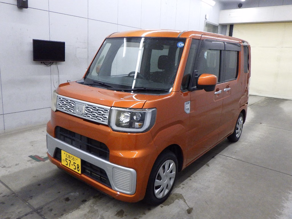 DAIHATSU WAKE