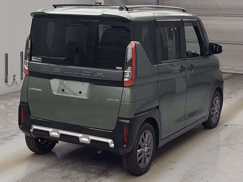 MITSUBISHI DELICA MINI