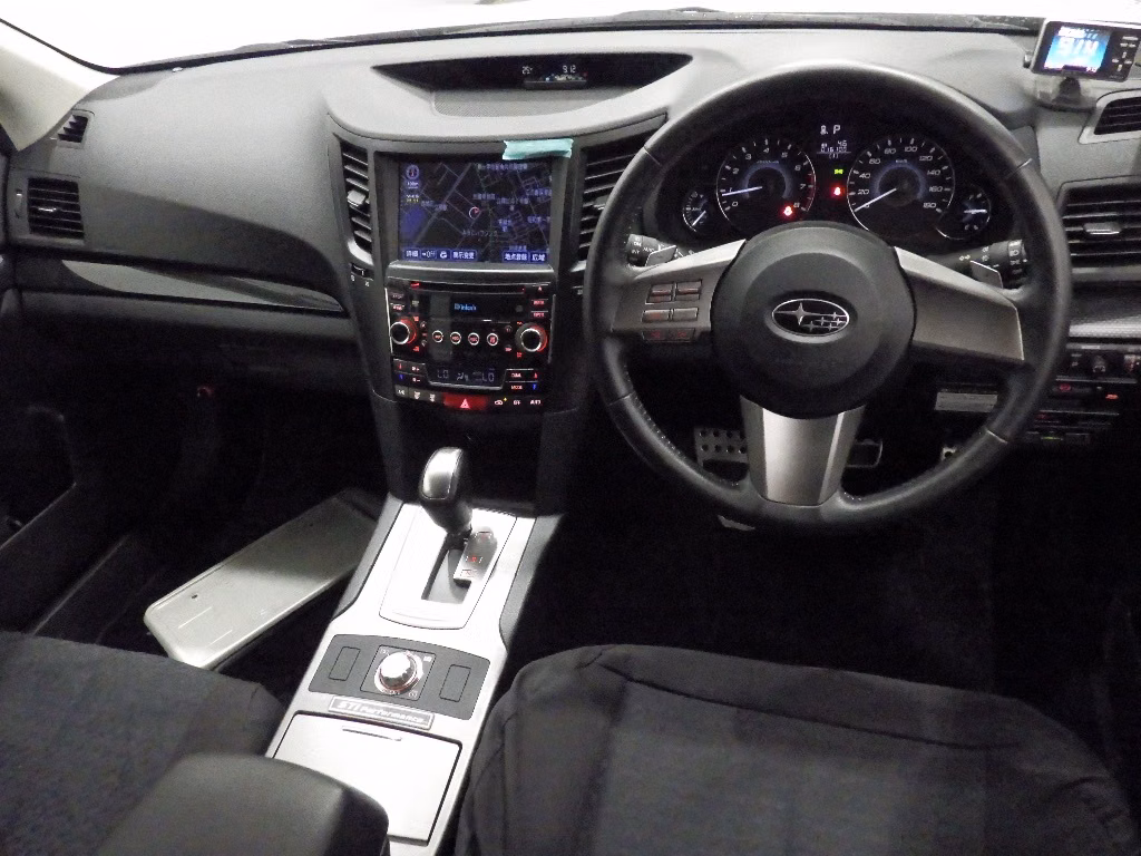 SUBARU LEGACY
