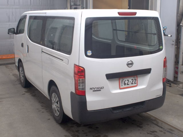 NISSAN NV350 CARAVAN