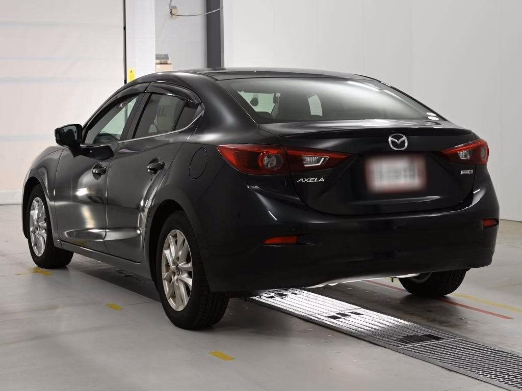MAZDA AXELA