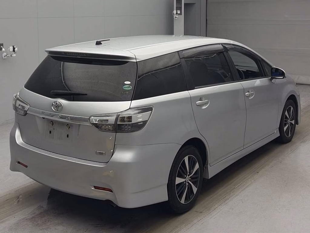 TOYOTA WISH