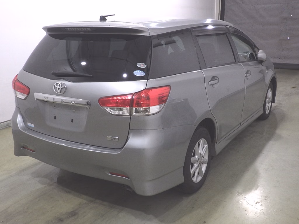 TOYOTA WISH