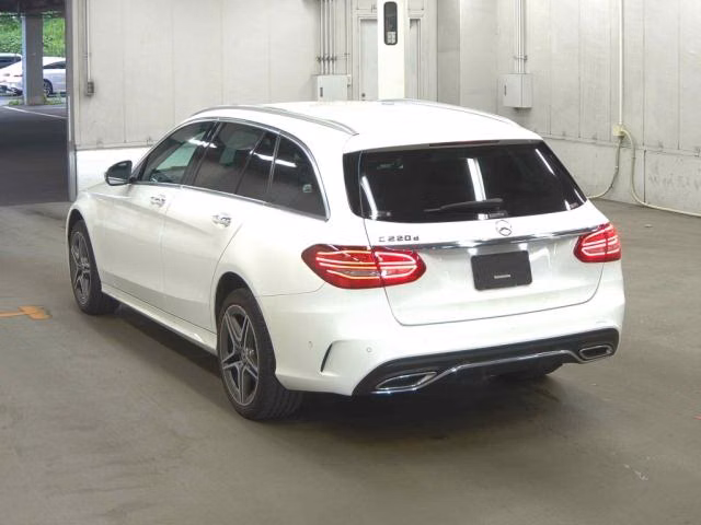 MERCEDES-BENZ C-CLASS