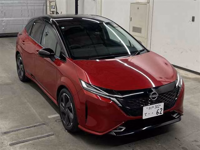 Nissan Aura